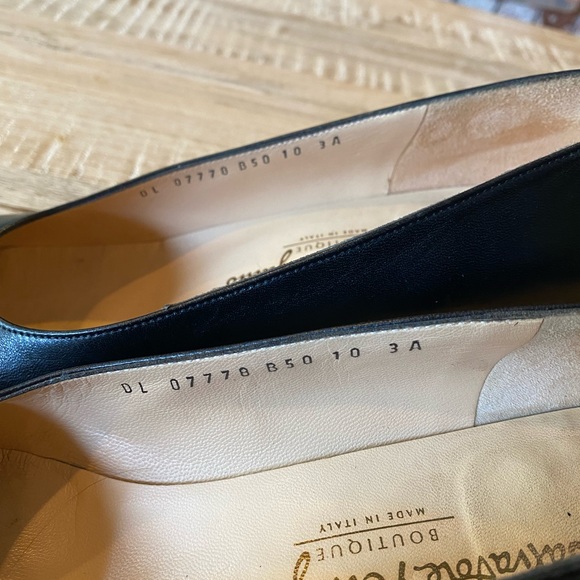 Brown Classic Salvatore Ferragamo size 10 3A - Picture 4 of 6